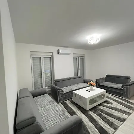 Modern & Cozy 2-bedroom Vacation In Lägenhet *