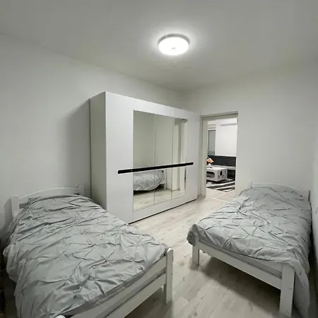 Lejlighed Modern & Cozy 2-bedroom Vacation In *