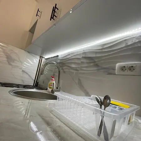 شقة Modern & Cozy 2-bedroom Vacation In *