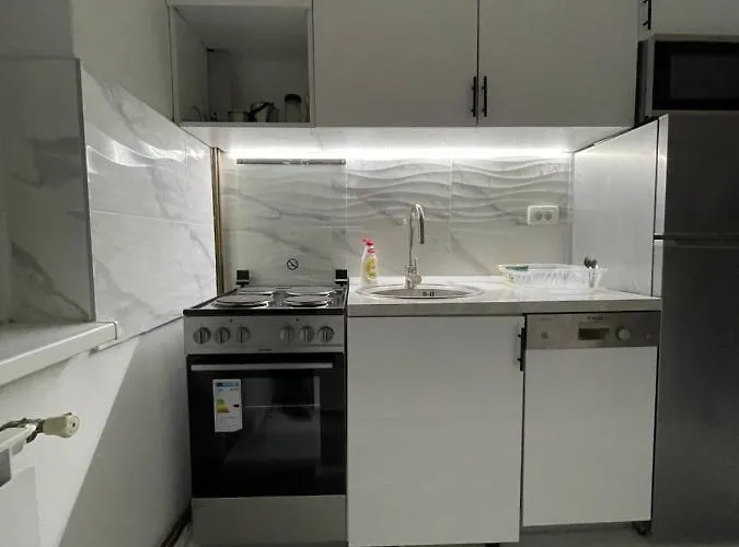 アパート Modern & Cozy 2-bedroom Vacation In サラエヴォ